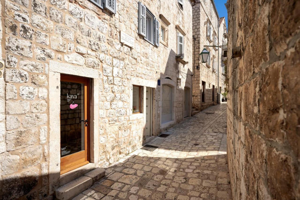 Fingerprint Central Apartment 5 Min From Center & Beach Hvar Town Exterior photo