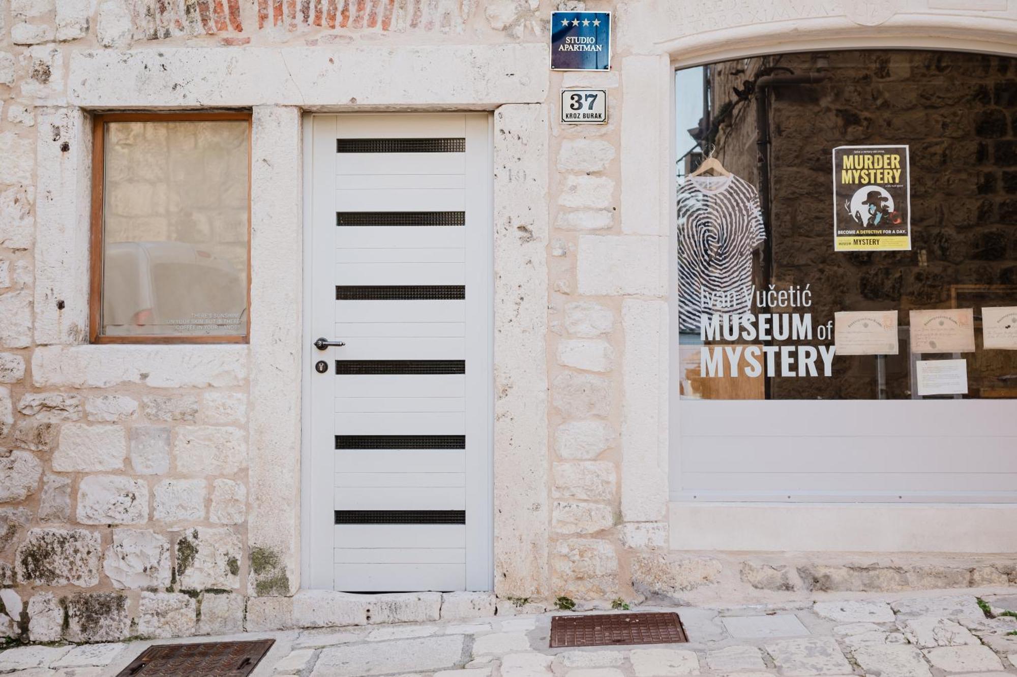 Fingerprint Central Apartment 5 Min From Center & Beach Hvar Town Exterior photo